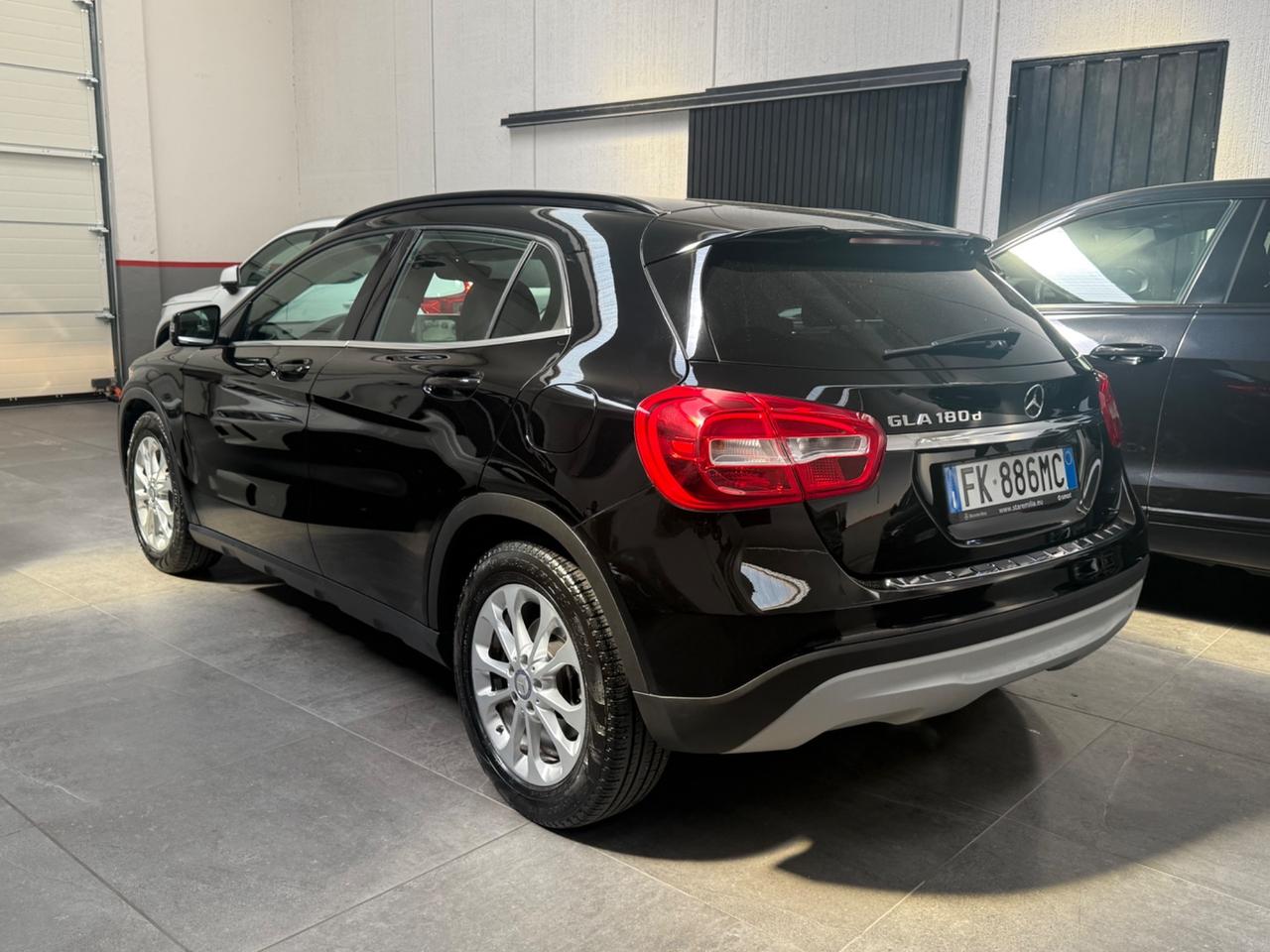 Mercedes-benz GLA 180 180d SPORT