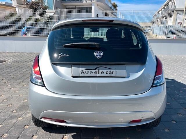 Lancia Ypsilon 1.2 69 CV 5 porte Silver 2018