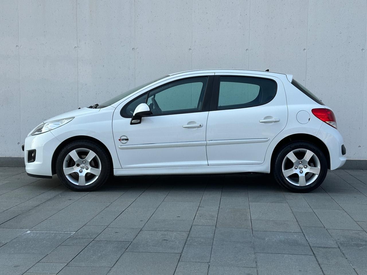 Peugeot 207 1.6 8V HDi 93CV 5p. Sweet Years