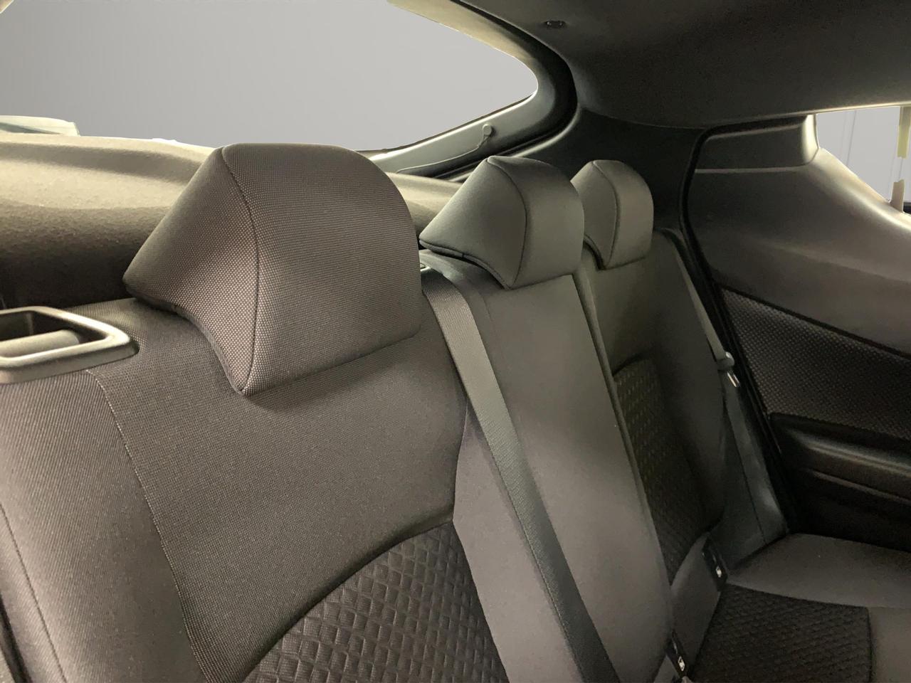 Toyota C-HR 1.8h Active e-cvt