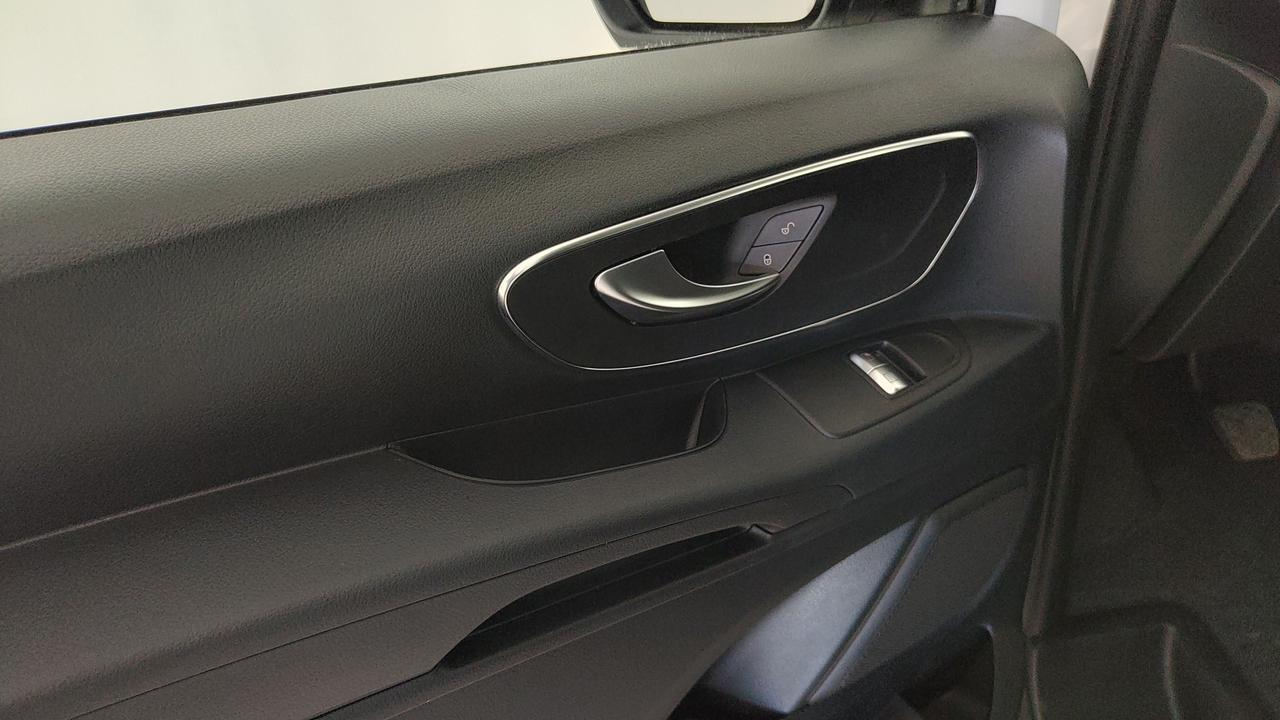 Mercedes-Benz Vito III - vito 114 cdi compact mixto