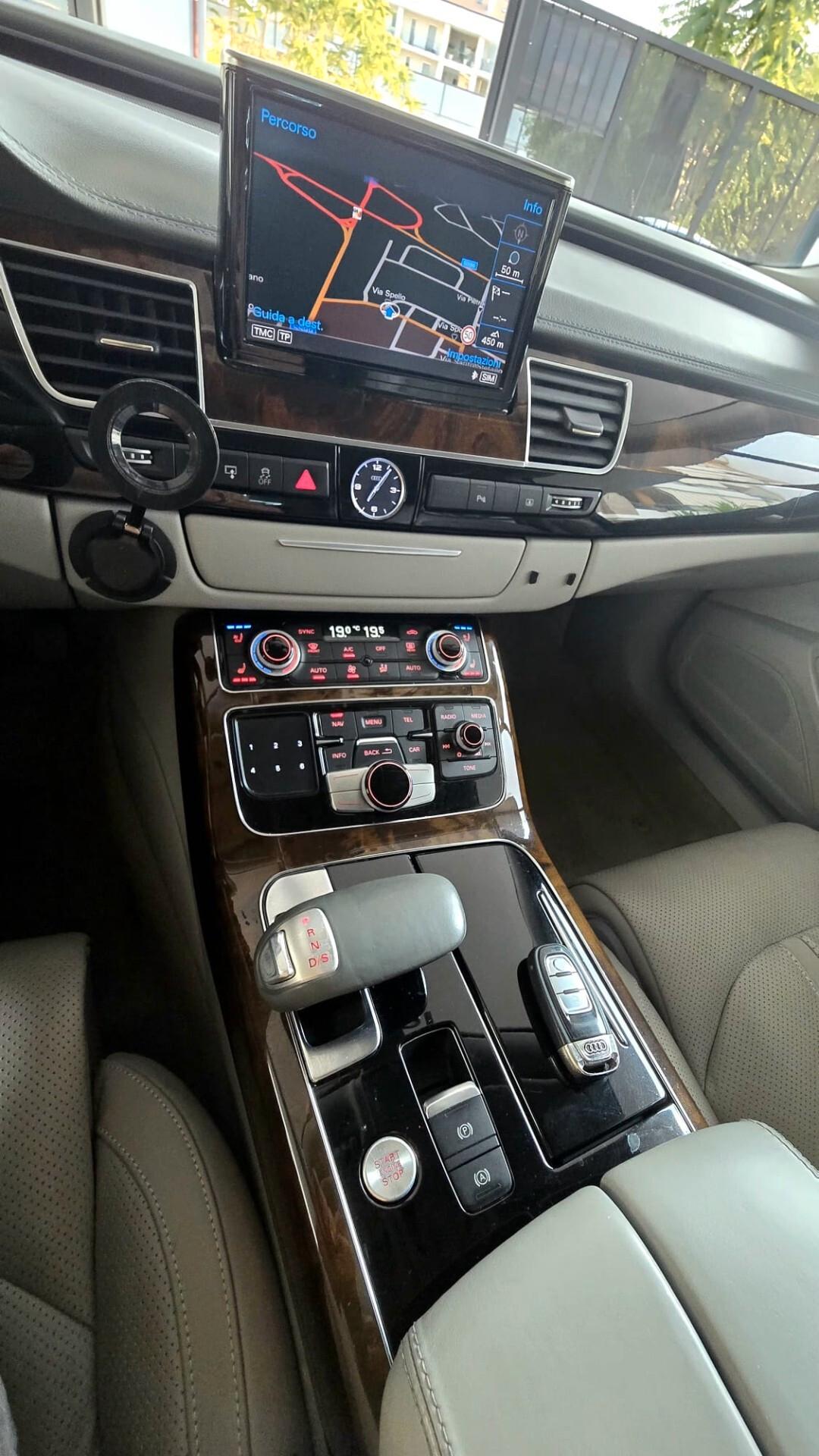 AUDI A8 3.0 tdi 262cv ULTRA QUATTRO TIPTRONIC 8m