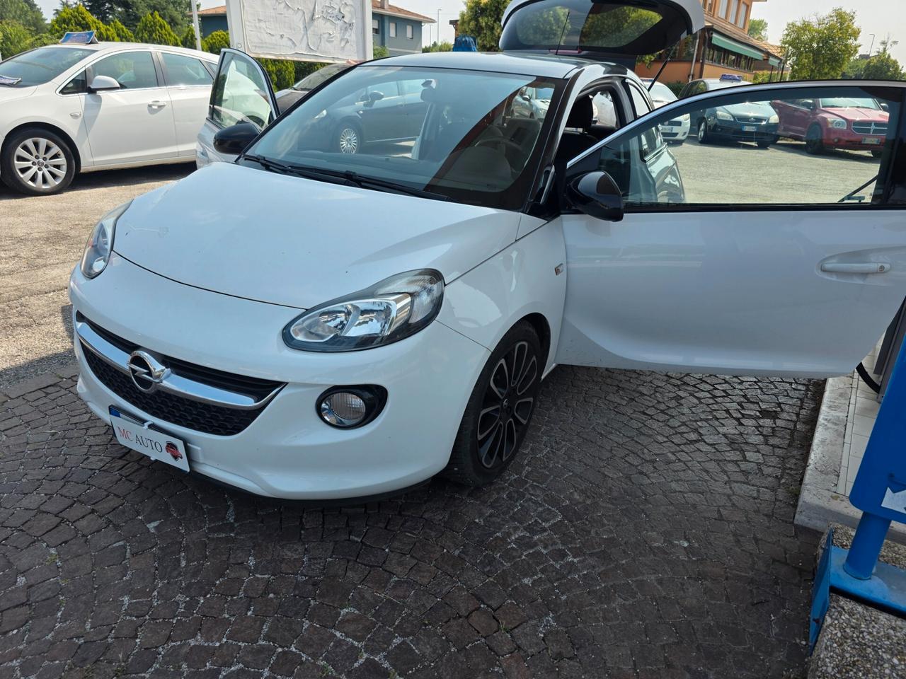 Opel Adam 1.4 87 CV con 83.000km Neopatentati ok