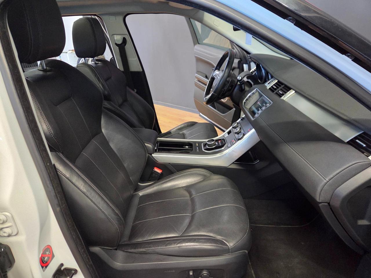 Land Rover Range Rover Evoque 5 Porte Range Rover Evoque 5p 2.0 td4 SE Dynamic 180cv auto