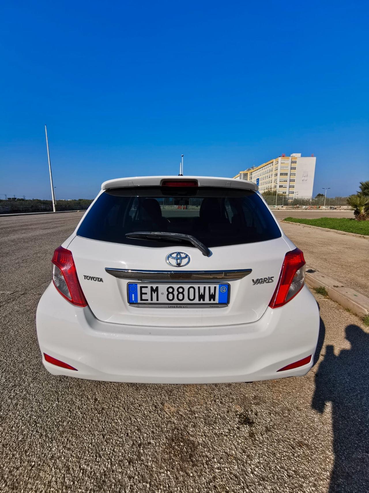 Toyota Yaris 1.3 5 porte Lounge TETTO PAN.