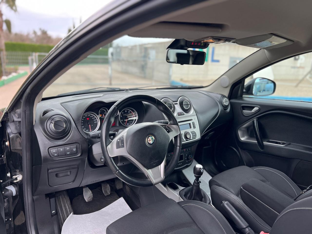 Alfa Romeo MiTo 1.4 T 120 CV NEOPA Distinctive Sport Pack