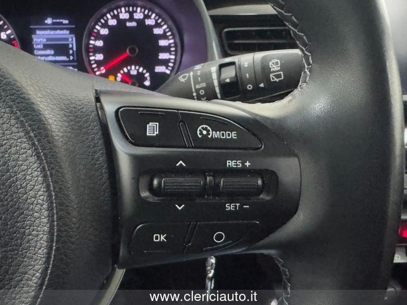 KIA Stonic 1.4 MPI 100 CV Style