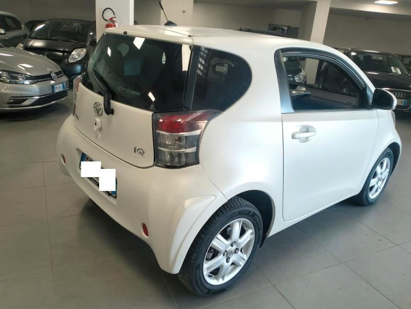 Toyota iQ 1.0 cvt (multidrive) km 120000!