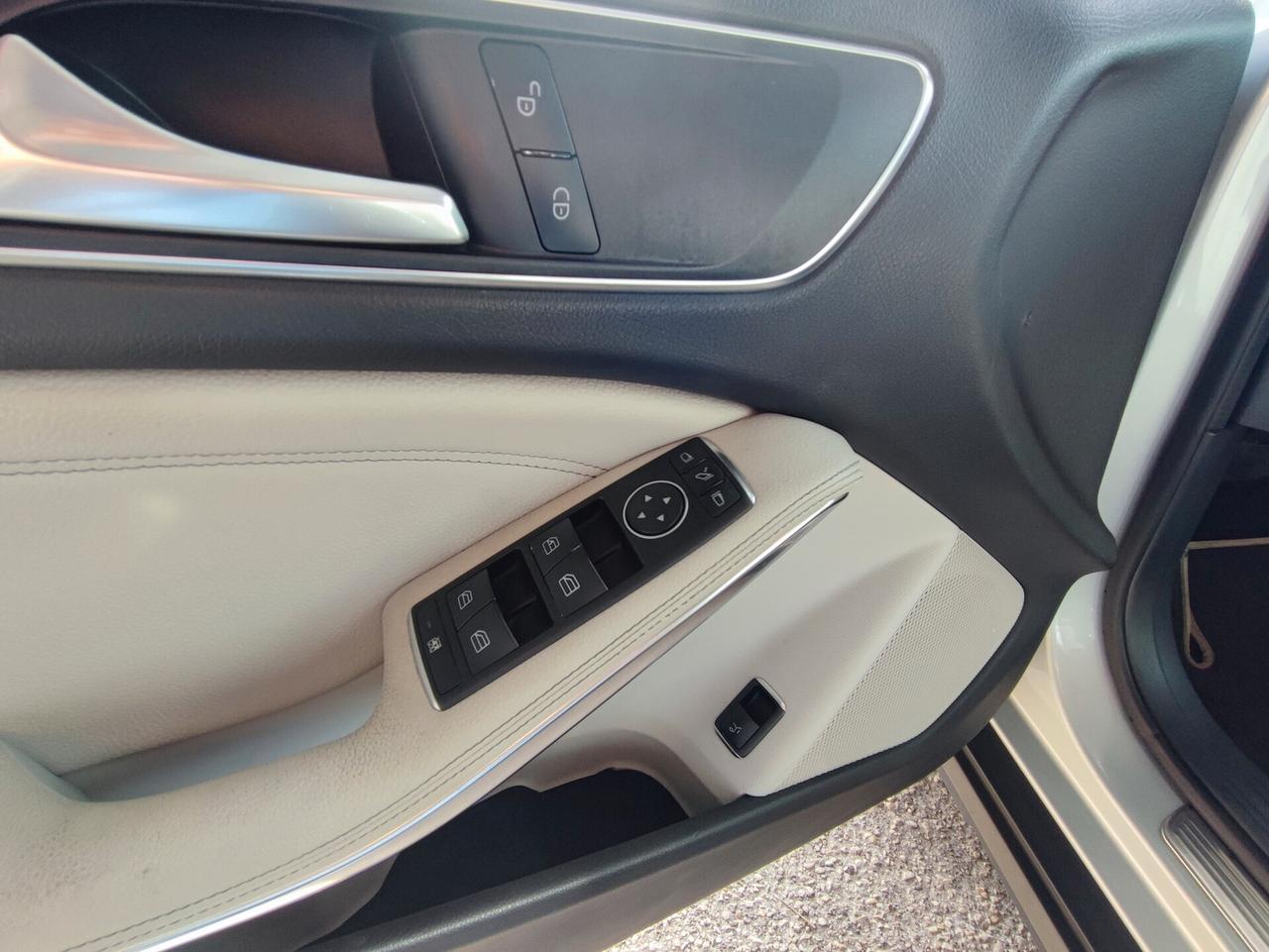 Mercedes-benz GLA 200 d Automatic 4Matic Premium