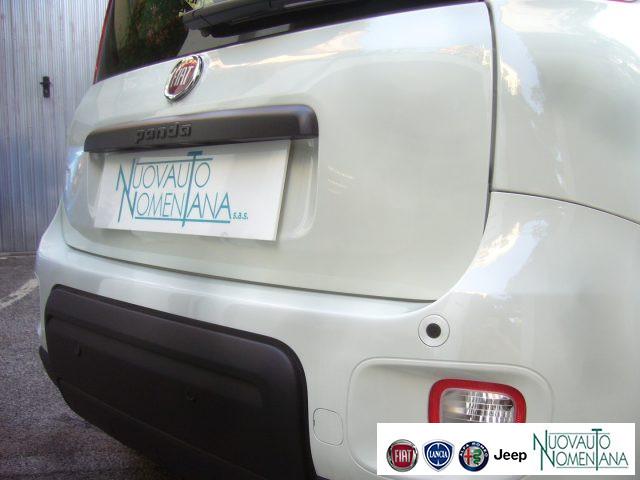 FIAT Panda 1.0 FireFly S&S Hybrid 5°Posto Pack City Km0