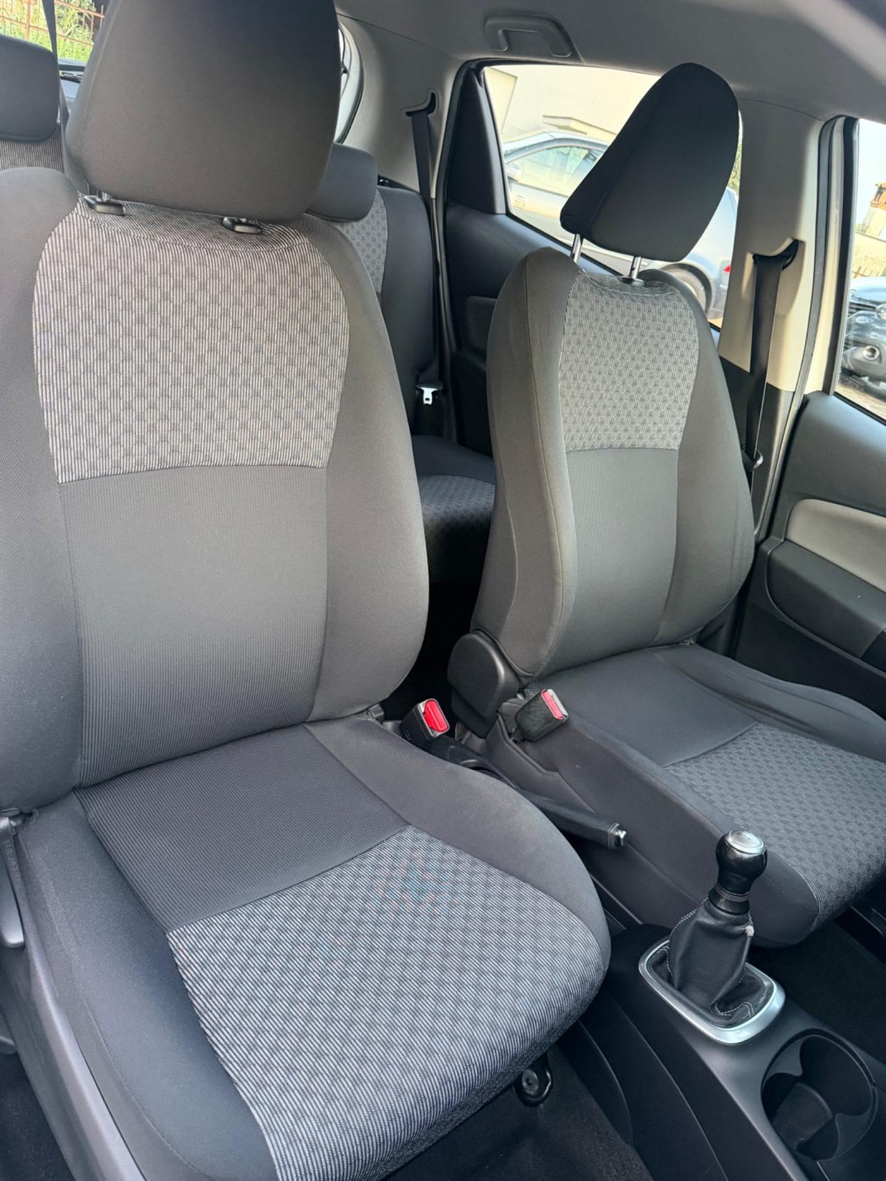 Toyota Yaris 1.0 5 porte