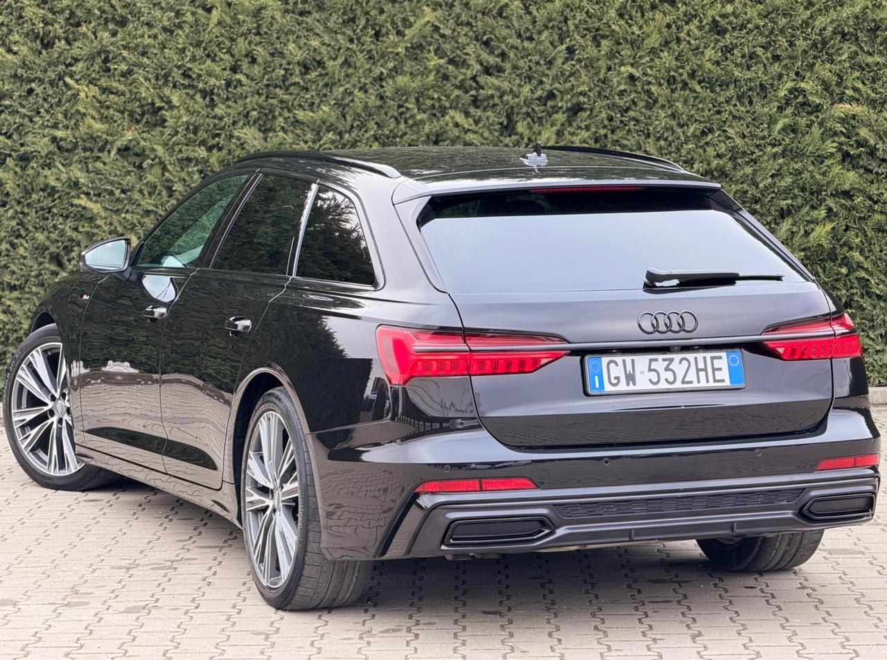 Audi A6 Avant 40 2.0 TDI S tronic Business Design