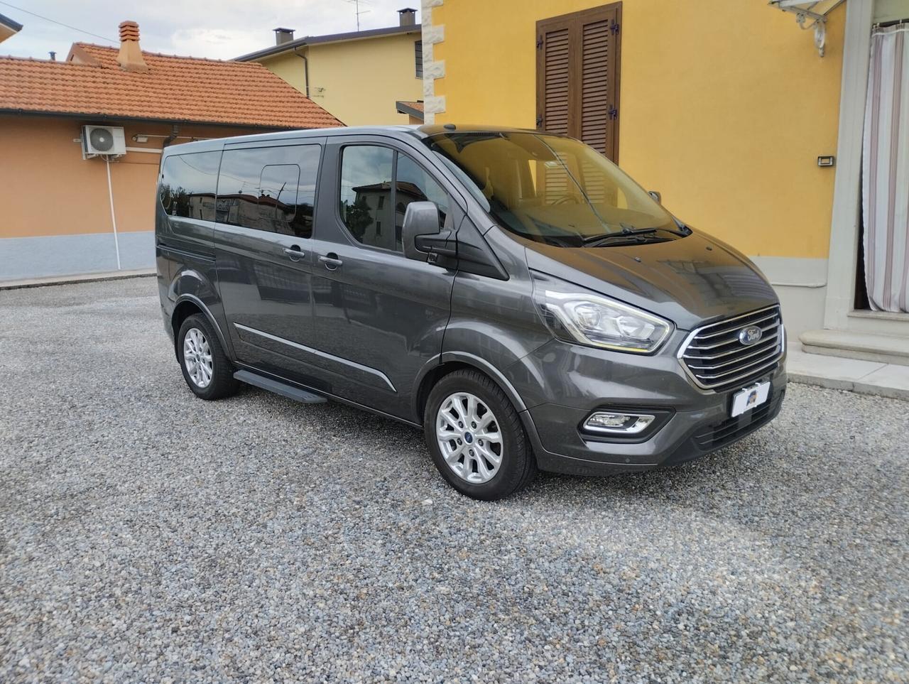 Ford Tourneo Custom 310 2.0 TDCi 170CV PC Titanium