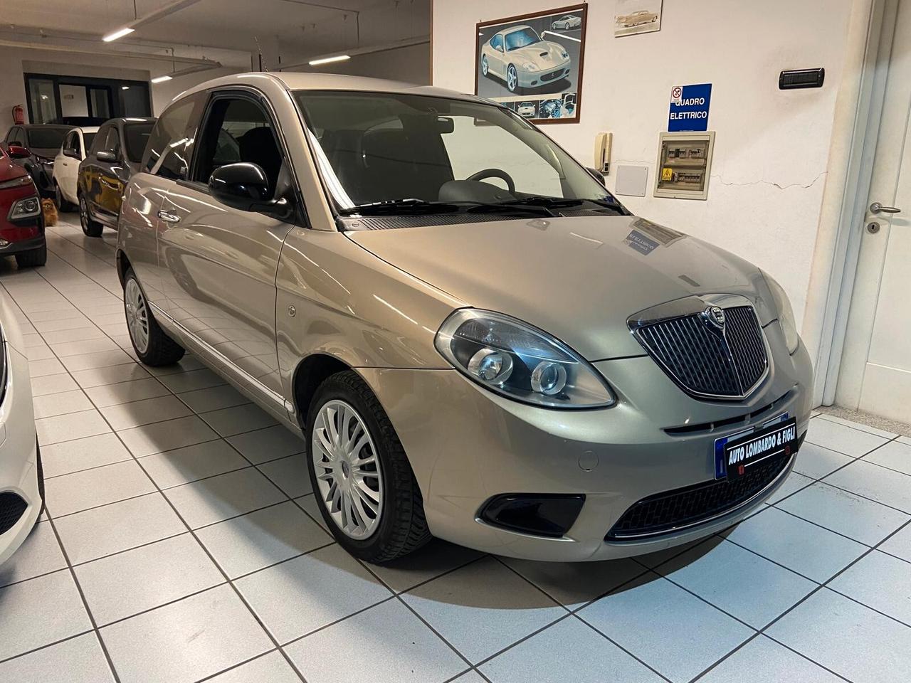 Lancia Ypsilon 1.3 MJT 75 CV Diva