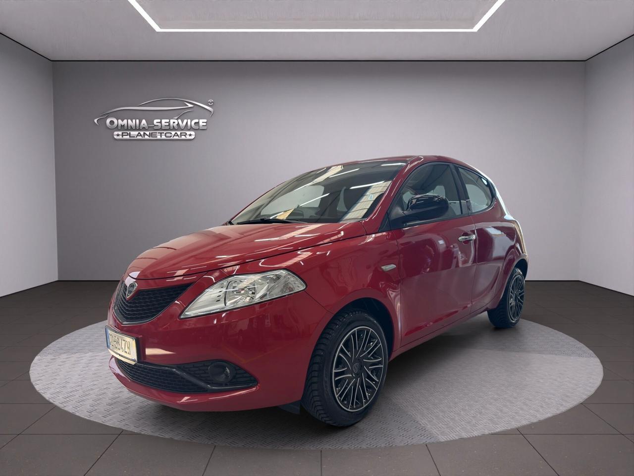 Lancia Ypsilon 1.0 FireFly 5 porte S&S Hybrid Ecochic Gold