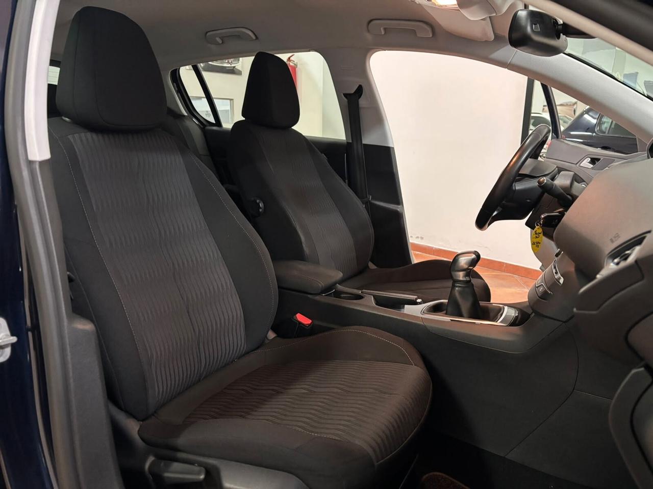 PEUGEOT 308 2015 1.6 DIESEL