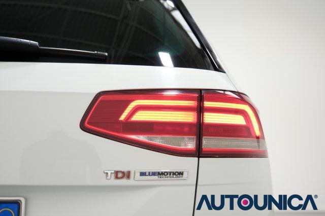 VOLKSWAGEN Passat Variant 1.6 TDI SCR DSG R-LINE BMT