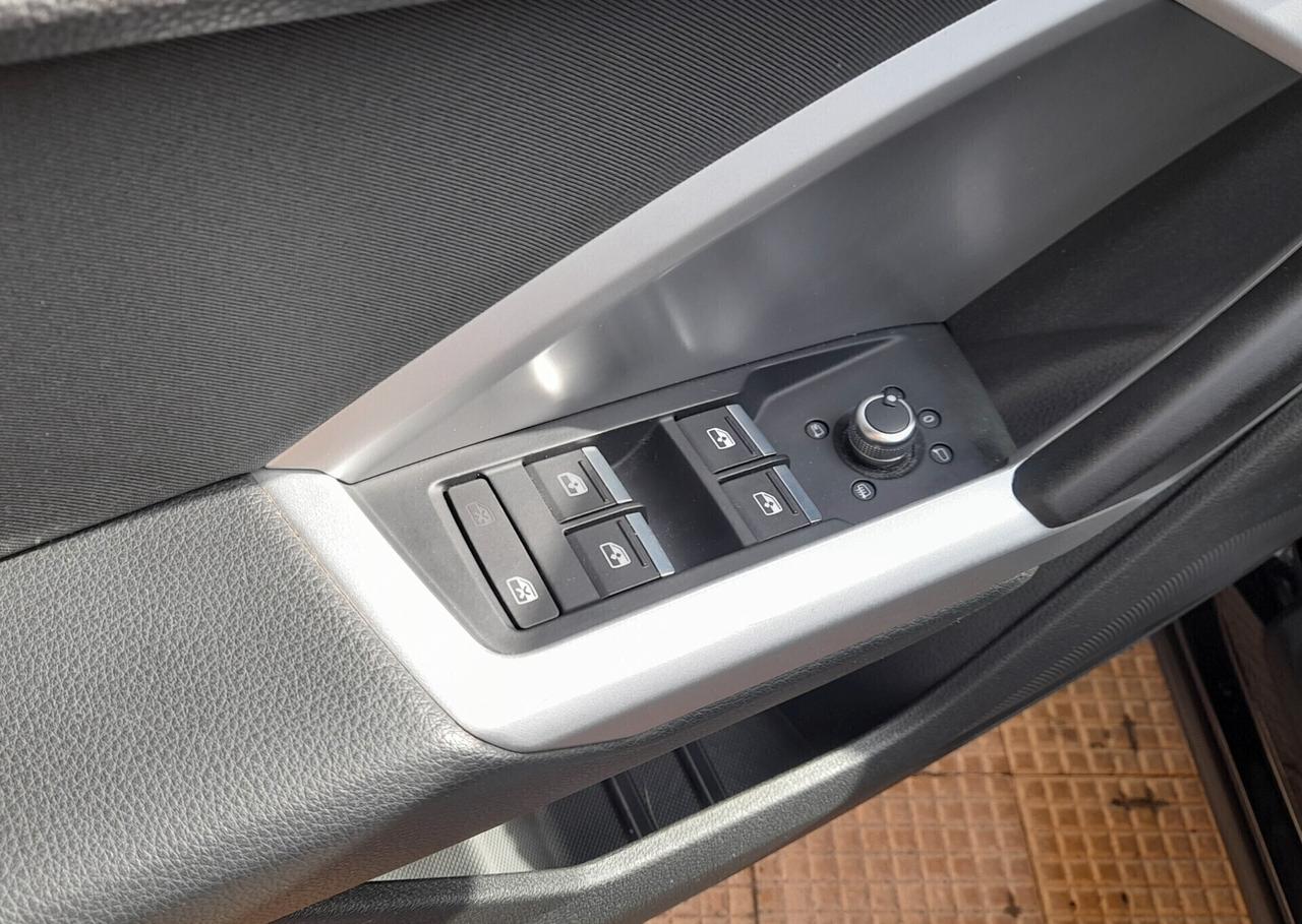 Audi Q3 35 TDI S tronic S line IDENTITY BLACK