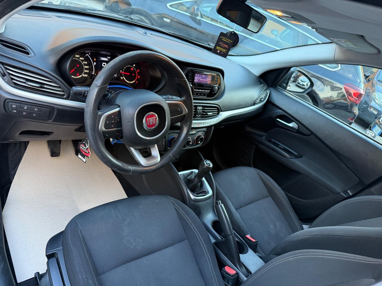 Fiat Tipo 1.6 Mjt S&S 5 porte Easy Business