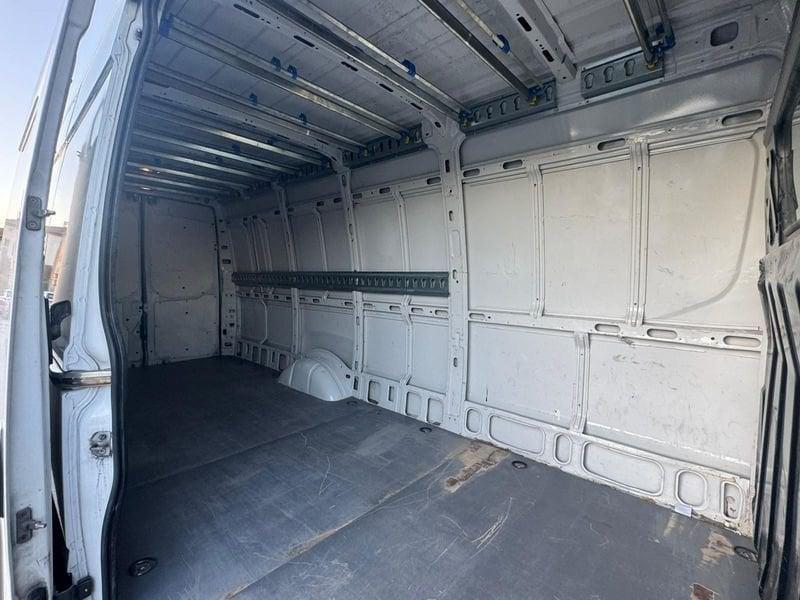 Iveco Daily Daily 35S16V 2.3 HPT PLM-TM Furgone GRAN VOLUME PREZZO + IVA