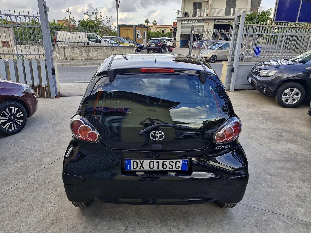 TOYOTA AYGO 1.0 BENZINA 5 PORTE ANNO 2009 130000KM