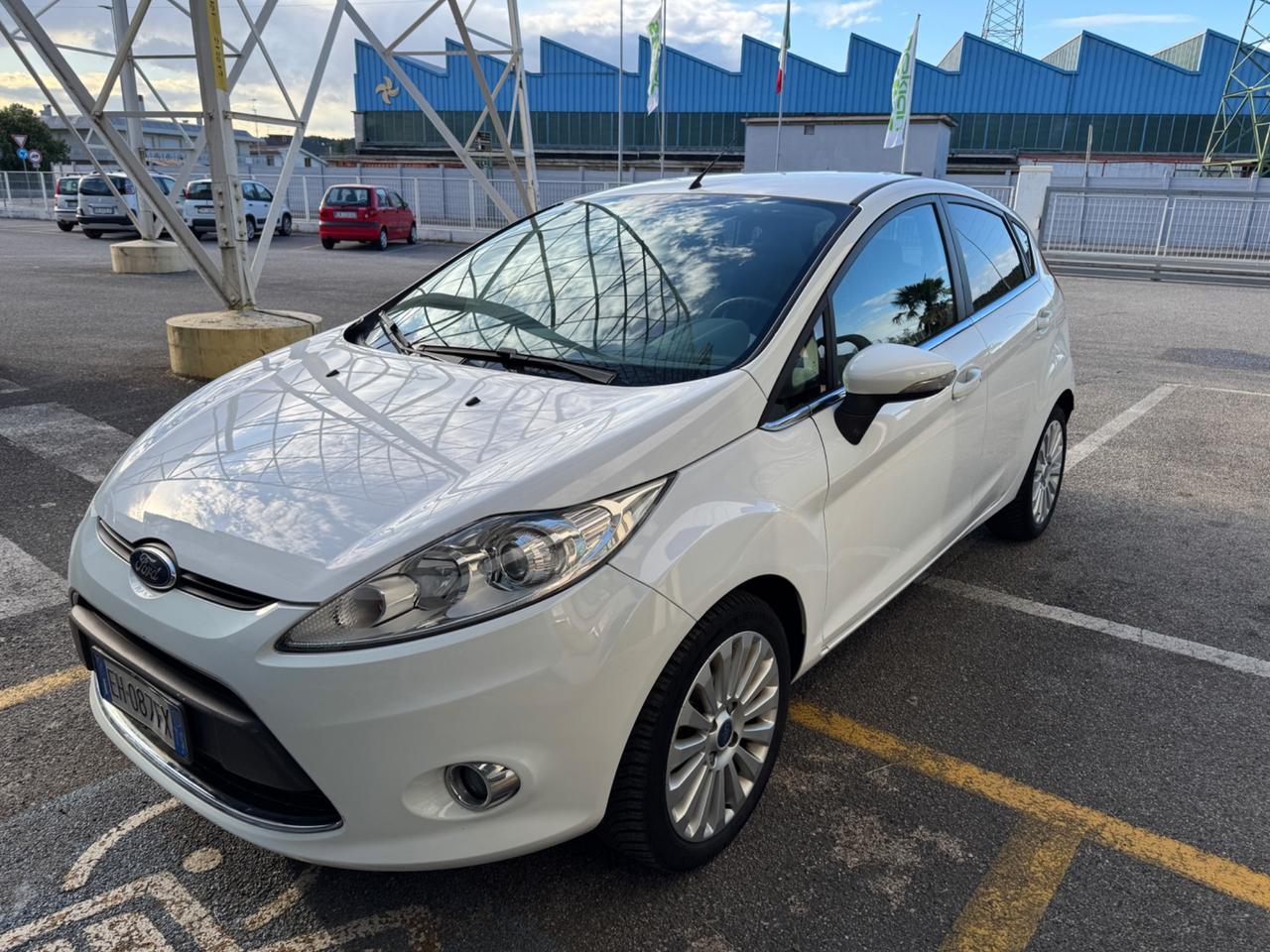 Ford Fiesta 1.4 TDCi 70CV 5 porte Titanium