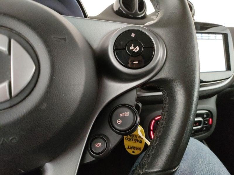 smart fortwo fortwo 70 1.0 twinamic cabrio Passion