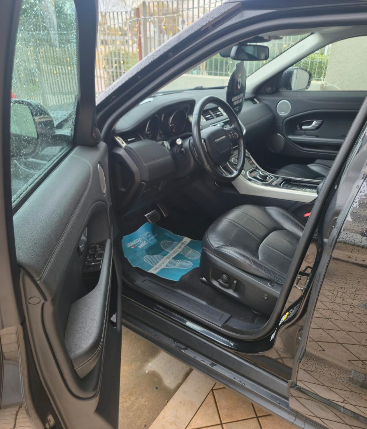 Land Rover Range Evoque 2.0 TD4 180 CV 5p. SE Dynamic