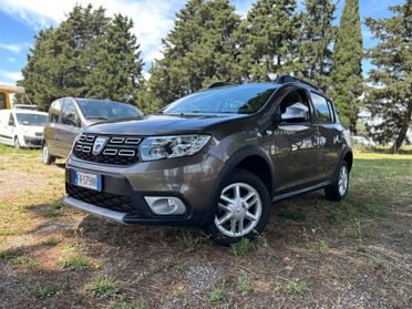 Dacia Sandero Stepway 0.9cc*NAVI*GPL FABBRICA*NEOPATENTATI*