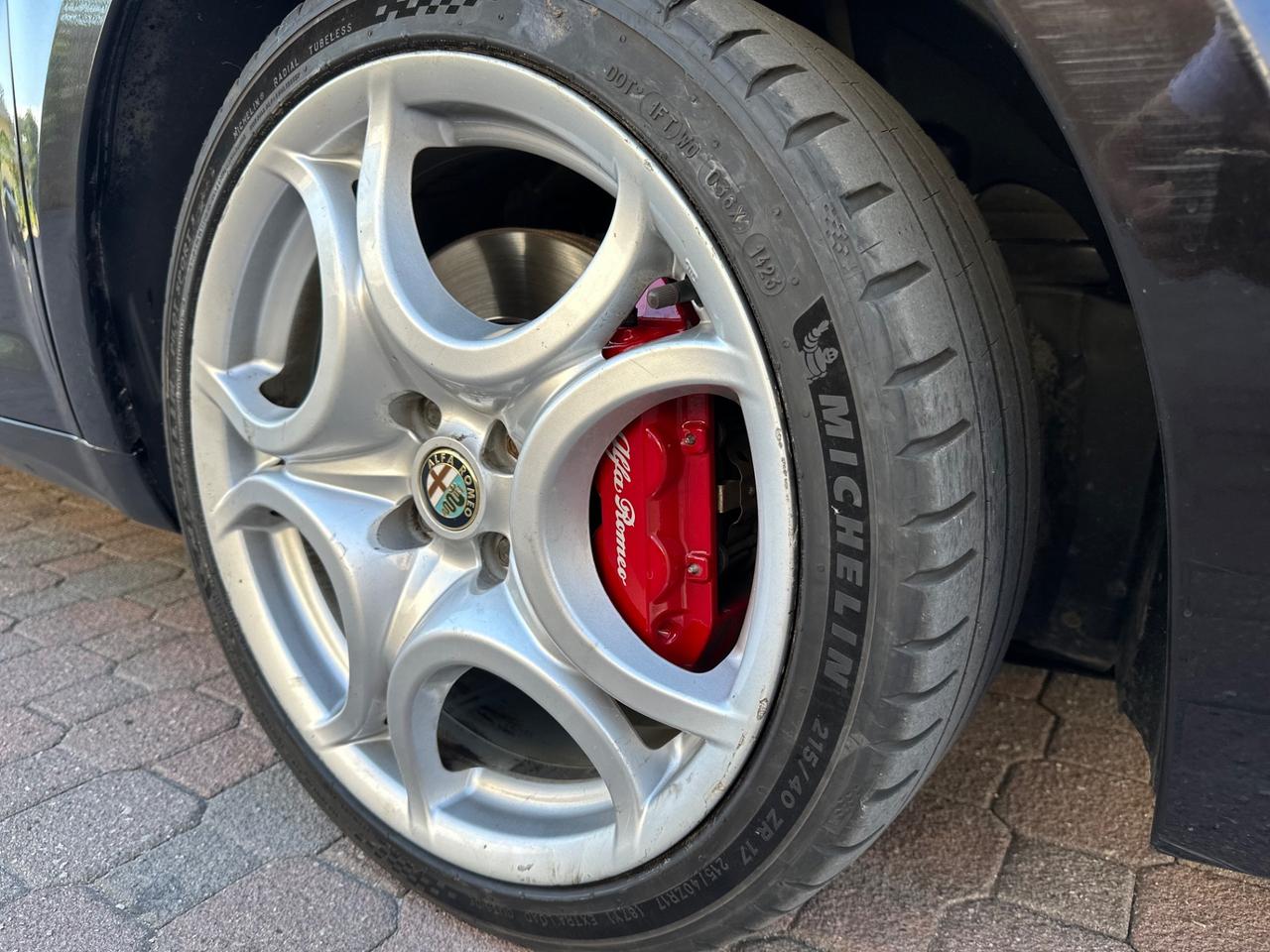 Alfa Romeo MiTo 155 CV 1.4 T-JET (ABARTH)