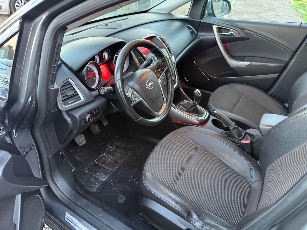 Opel Astra 1.7 CDTI 110CV Sports Tourer Cosmo