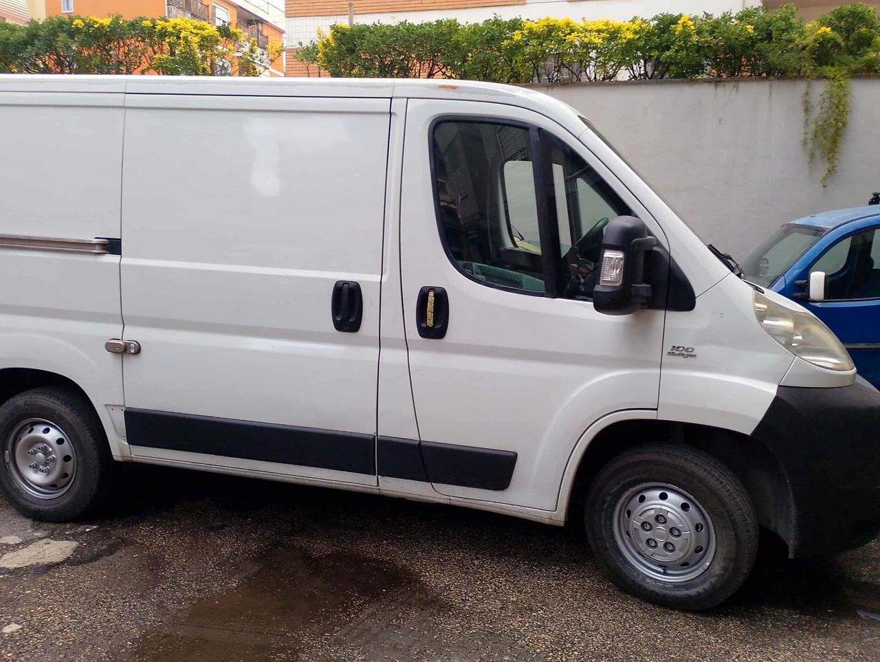 Fiat Ducato 30 2.2 MJT PC-TN FURGONE TRE POSTI