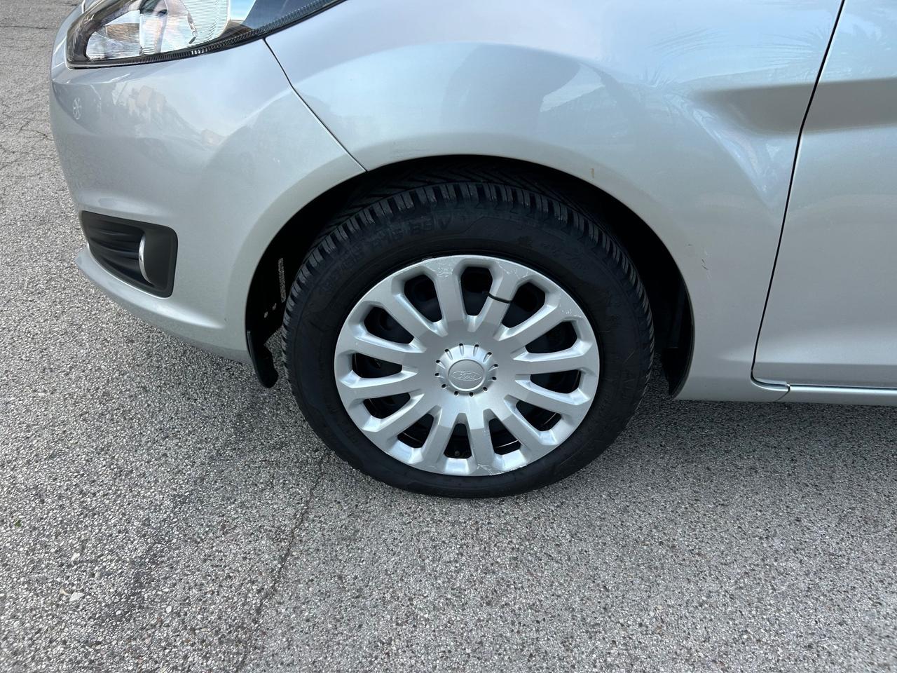 Ford Fiesta Gpl 1.4 benzina 97 cv 2014