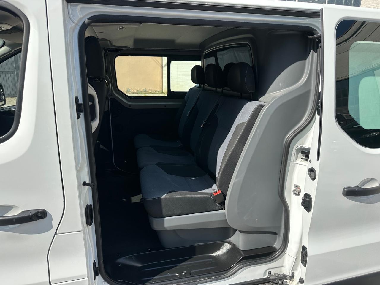 Opel Vivaro 1.6 CDTi Combi 6 posti Autocarro