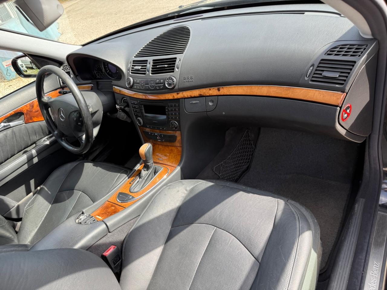 Mercedes-benz E 220 CDI cat Elegance