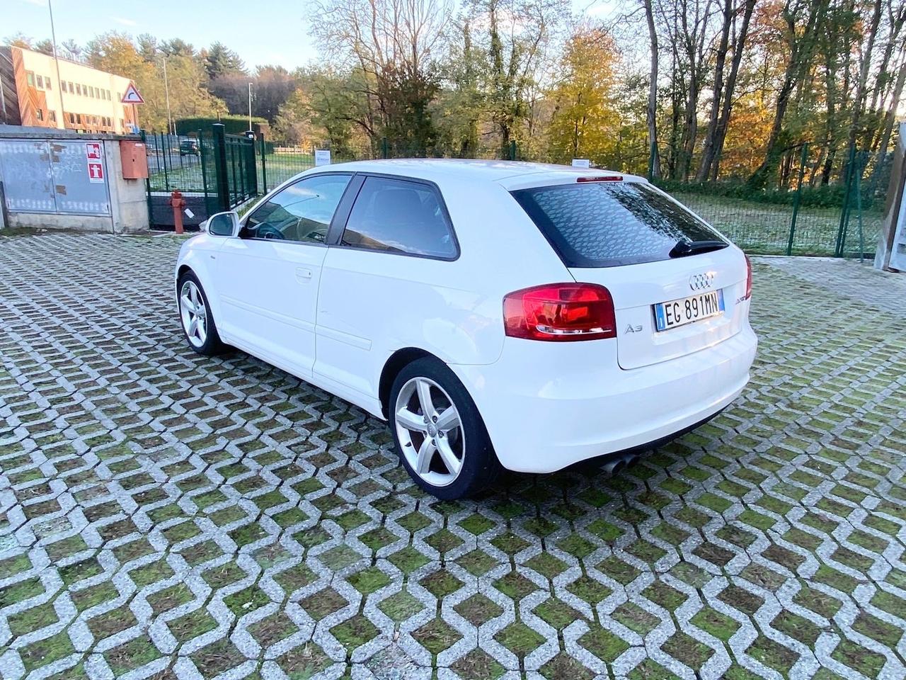 Audi A3 2.0 TDI F.AP. S tronic S-Line*Pelle*Cerchi*Parrot*Euro5