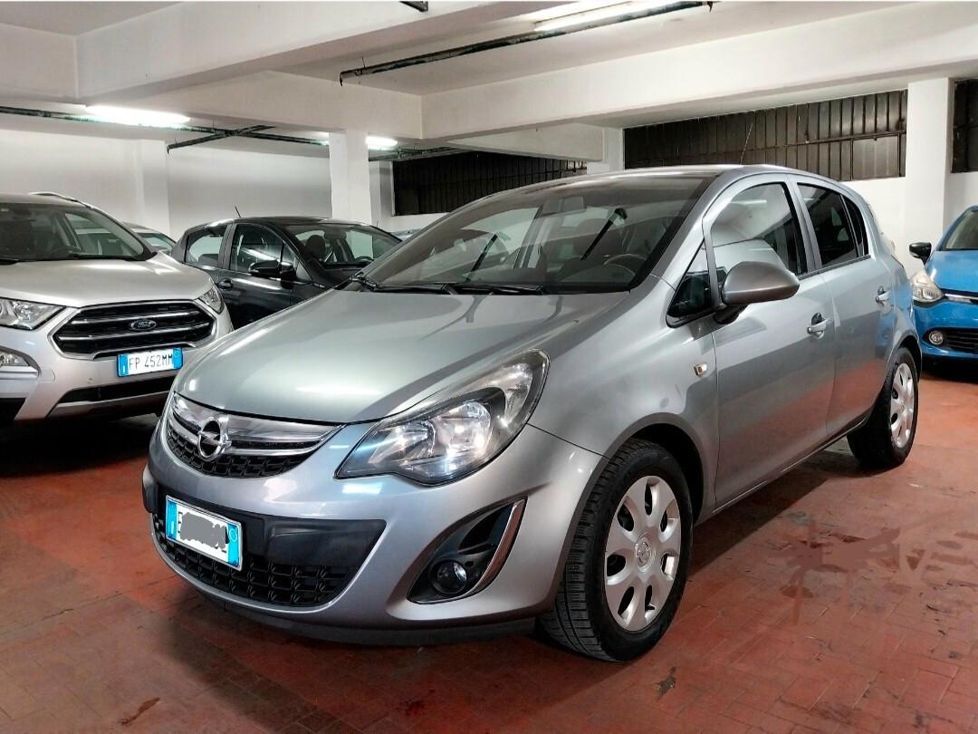 Opel Corsa 1.2 85 cv 5 porte