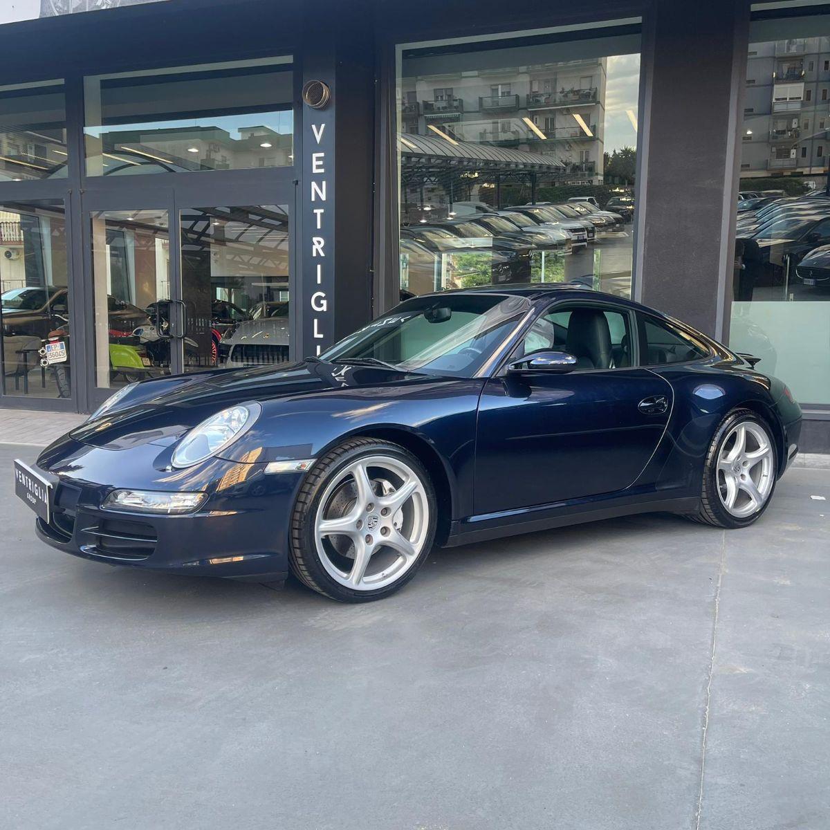 PORSCHE - 997 - 911 Carrera 4 Coupé