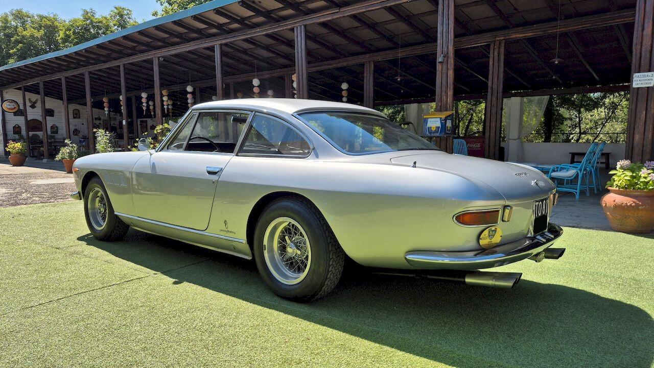 Ferrari 330 GT 2+2 I Serie – 1964