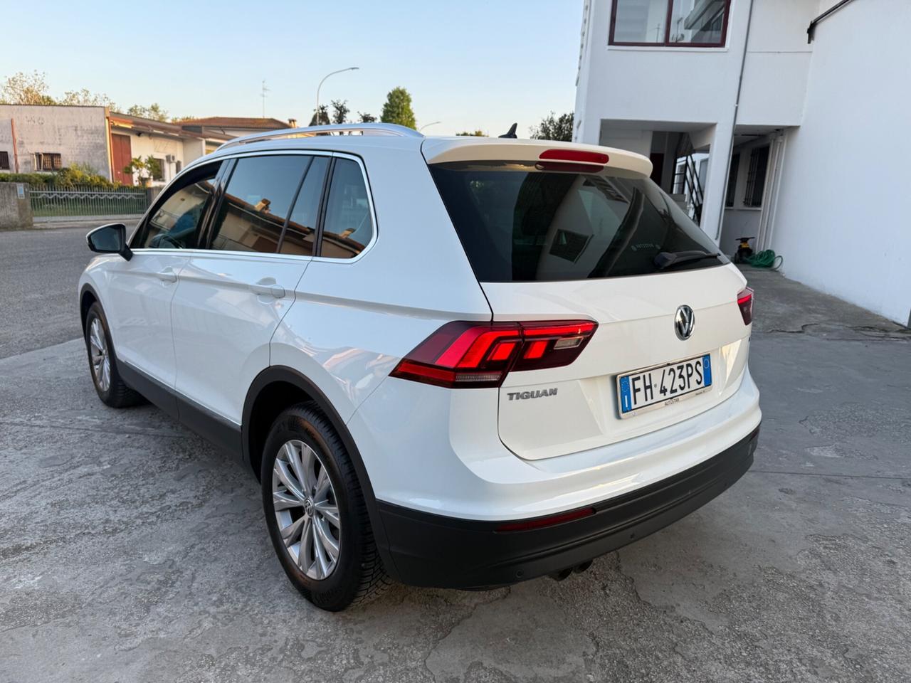 Volkswagen Tiguan 1.6 TDI KM CERTIFICATI 88800 NEW