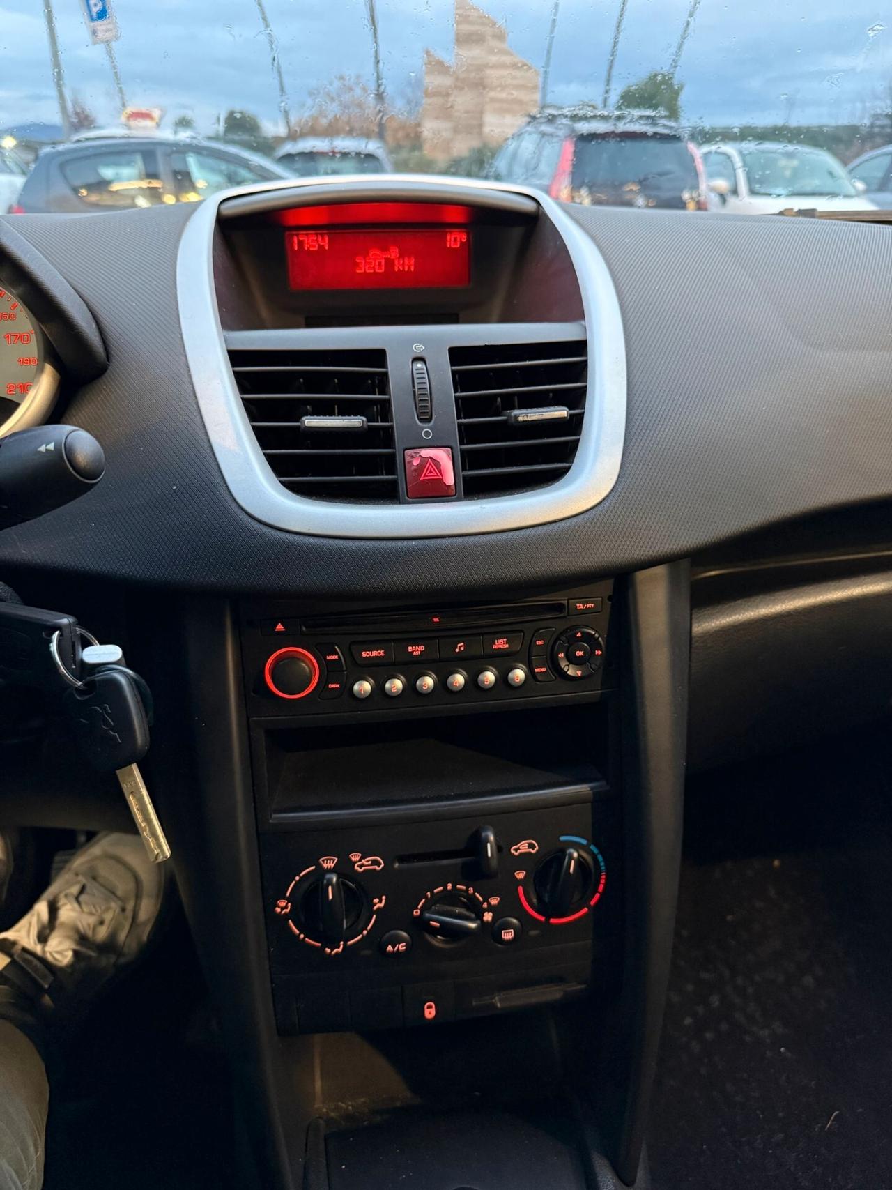 Peugeot 207 1.4 Benzina Unico proprietario