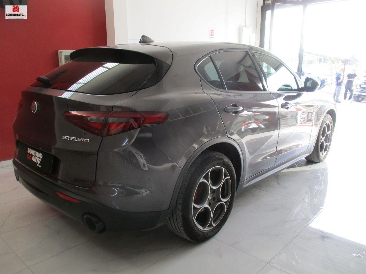 A.R.Stelvio 2.2 T.diesel 190cv AT8 Q4 Exec.-2022