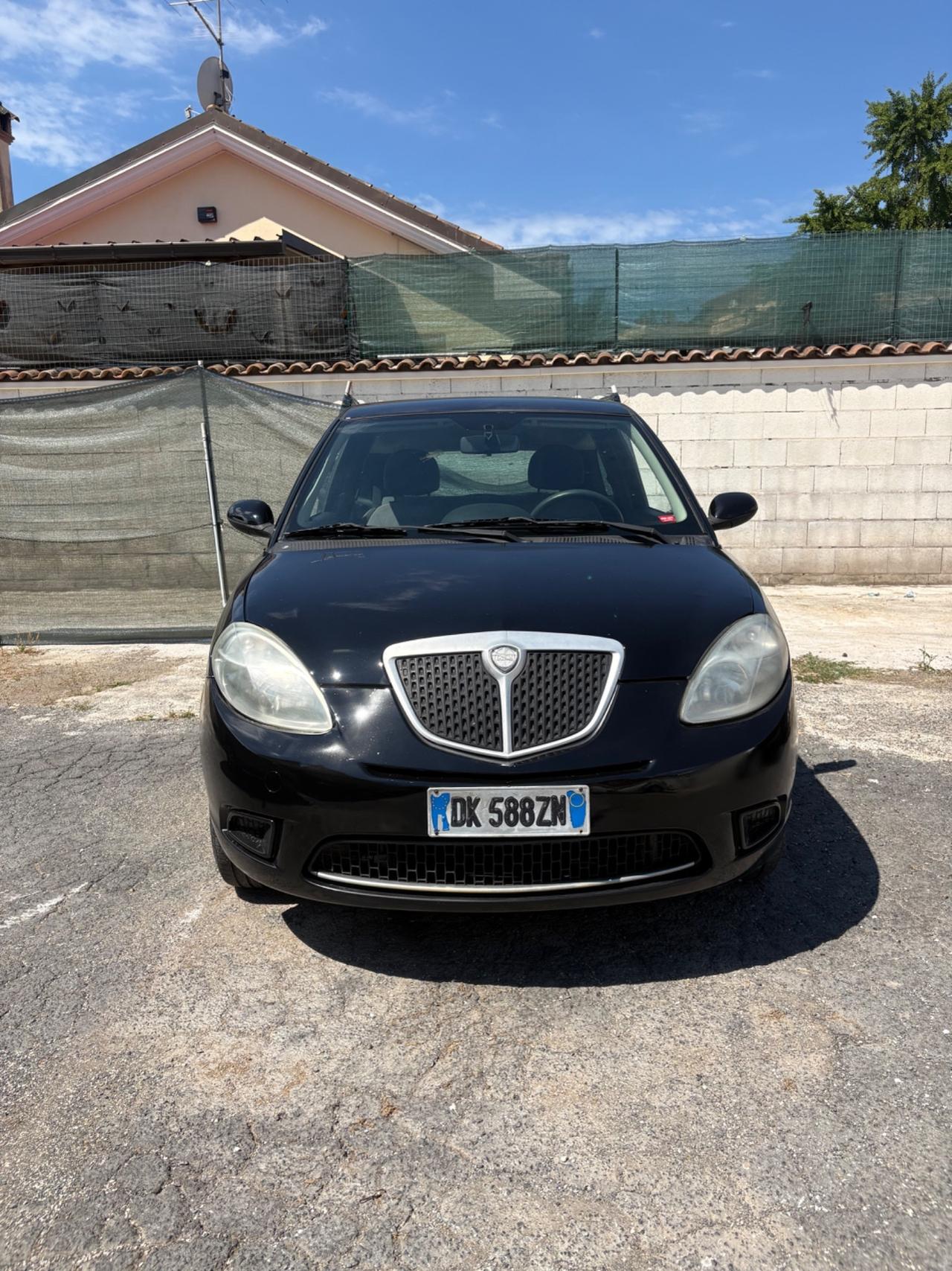 Lancia Ypsilon 1.2 Argento