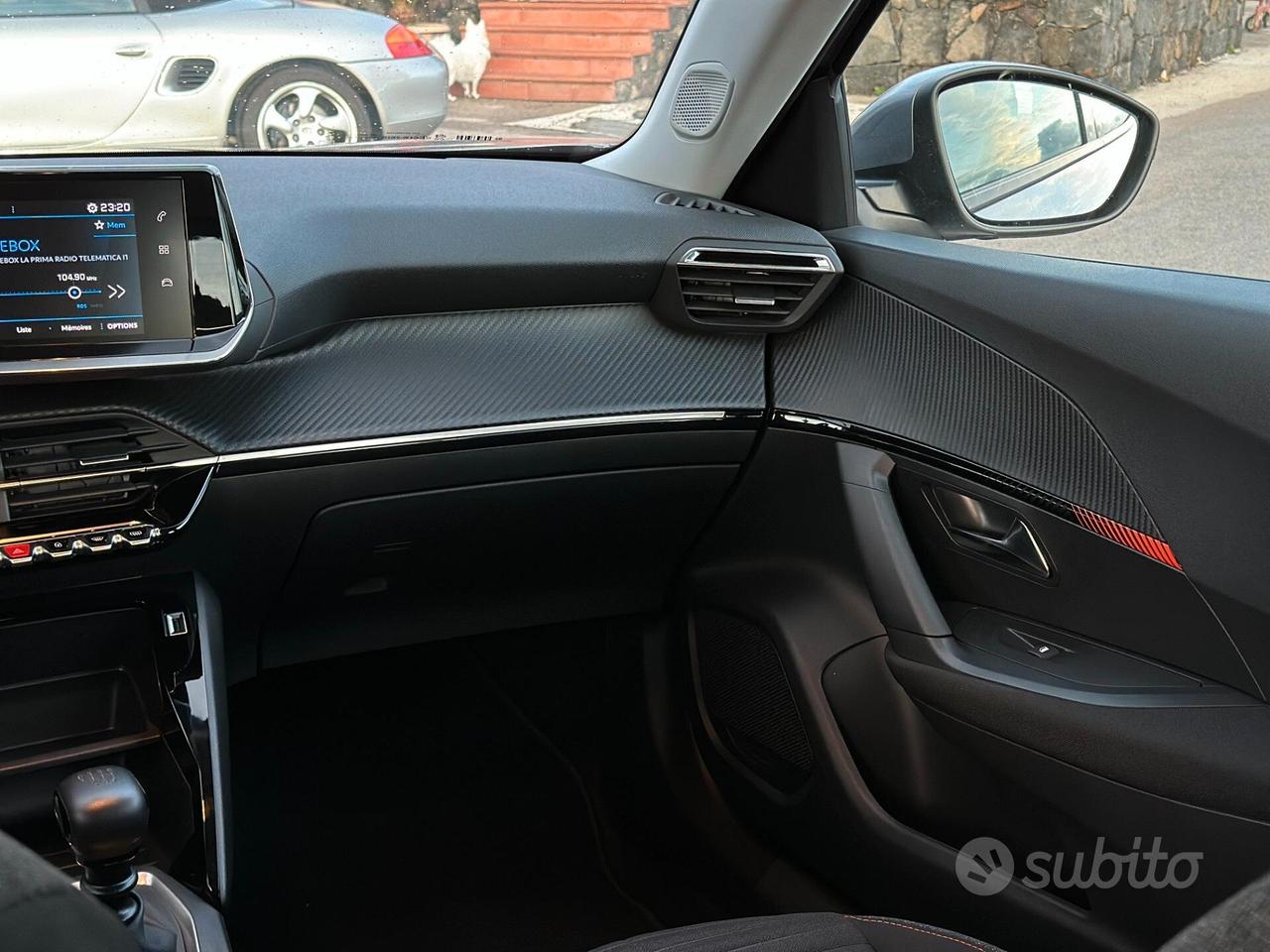 Peugeot 2008 BlueHDi 110 S&S Allure Solo 16.00km