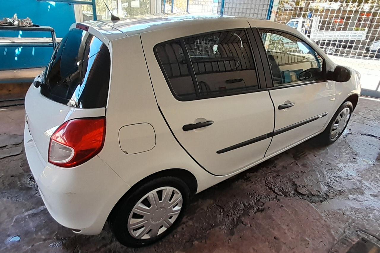 Renault Clio 1.2 16V 5 porte GPL Confort
