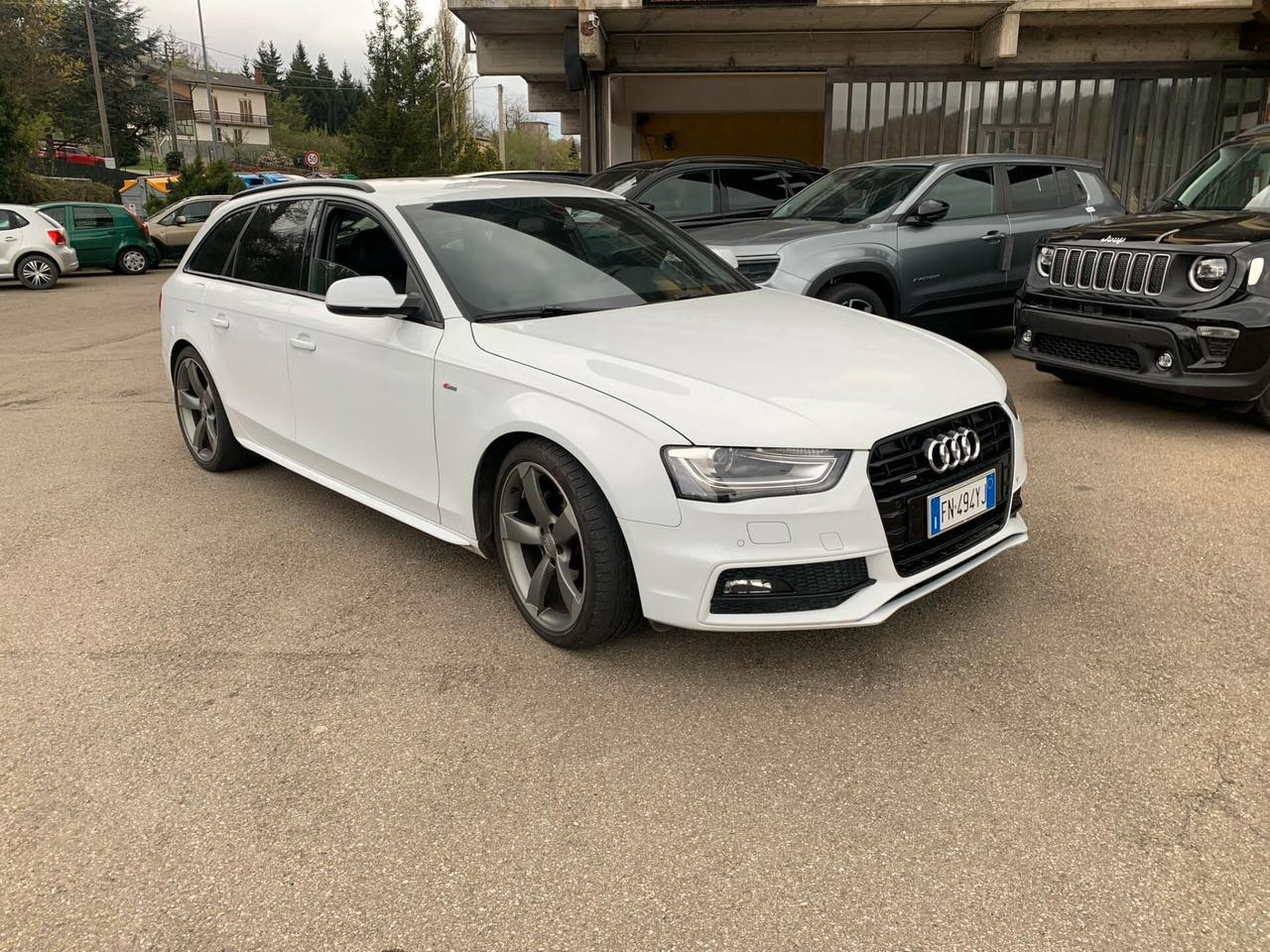 Audi A4 4x4 S LINE-FULL OPTIONAL-ANNO 2015-139000 KM-SEMPRE TAGLIANDATA-CONDIZIONI ECCEZIONALI
