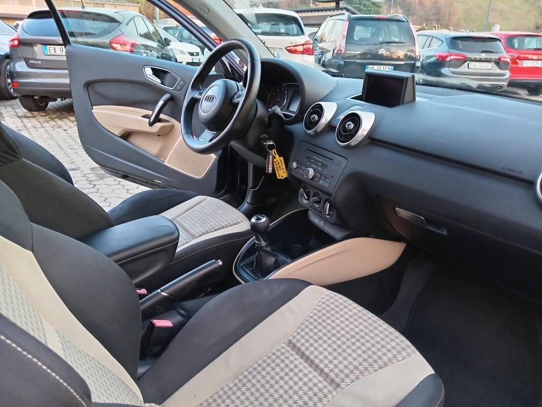 Audi A1 1.2 tfsi Attraction c clima