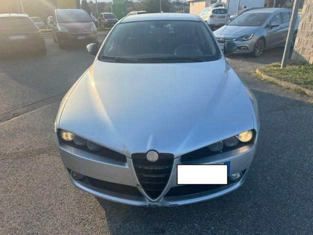 ALFA ROMEO 159 1.9 JTDm 16V Sportwagon Distinctive