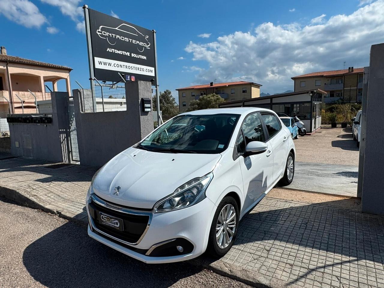 PEUGEOT 208 - PRONTA CONSEGNA