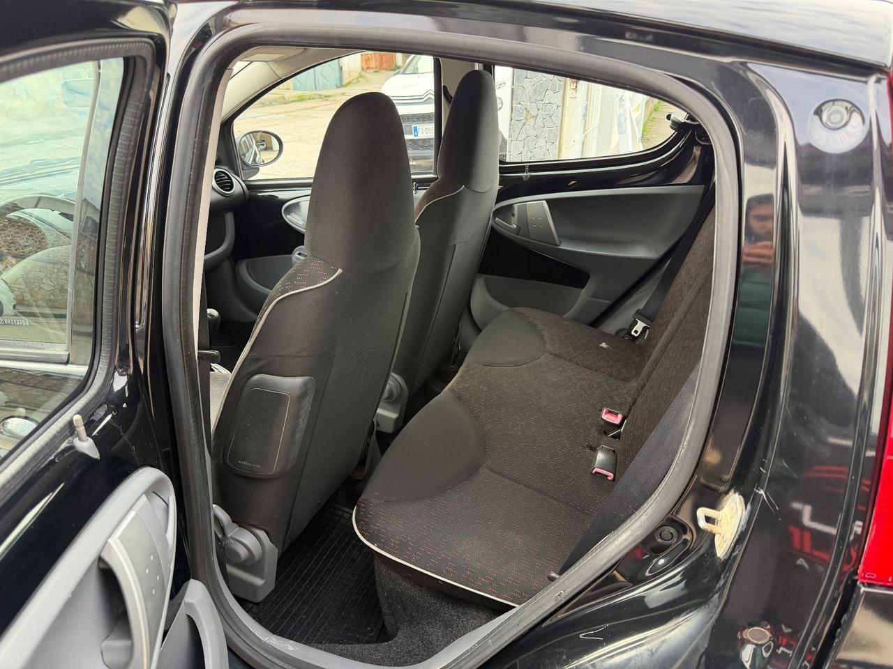 Peugeot 107 1.0 68CV 5p. Sweet Years